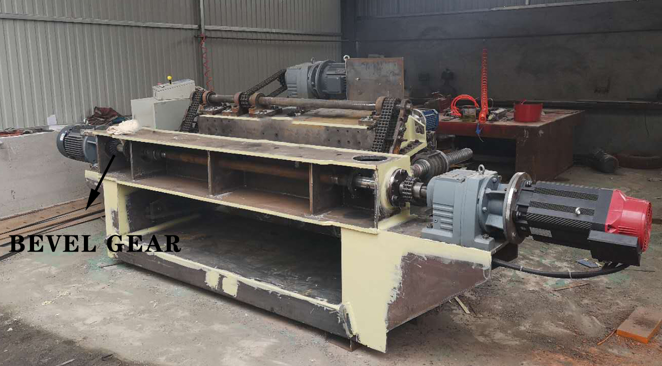 Engranaje c&oacute;nico para peladora de chapa de madera contrachapada