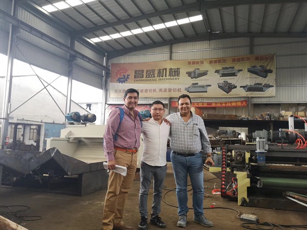 Clientes americanos visitando